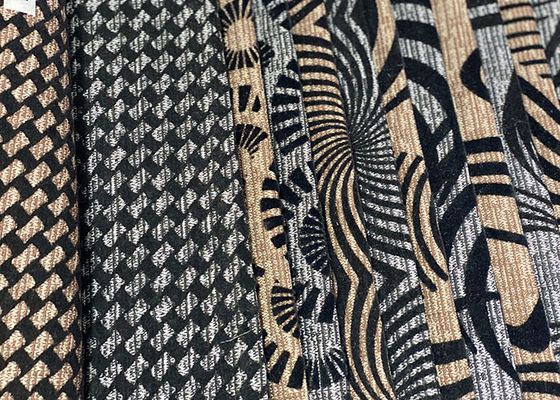 150cm Heap Jacquard Sofa Fabric 100% Polyester Tahan Susut